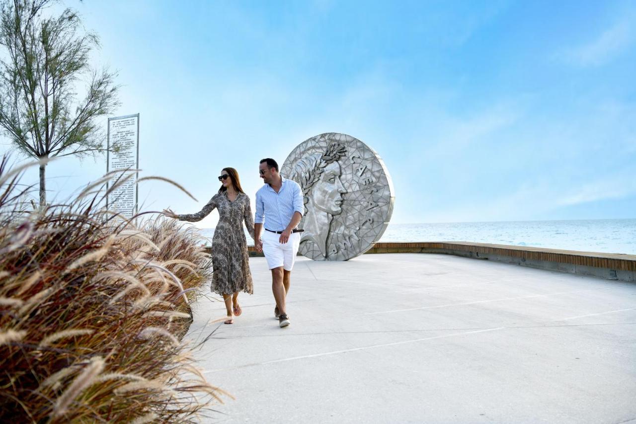 Green Coast Hotel Paljasa Luaran gambar
