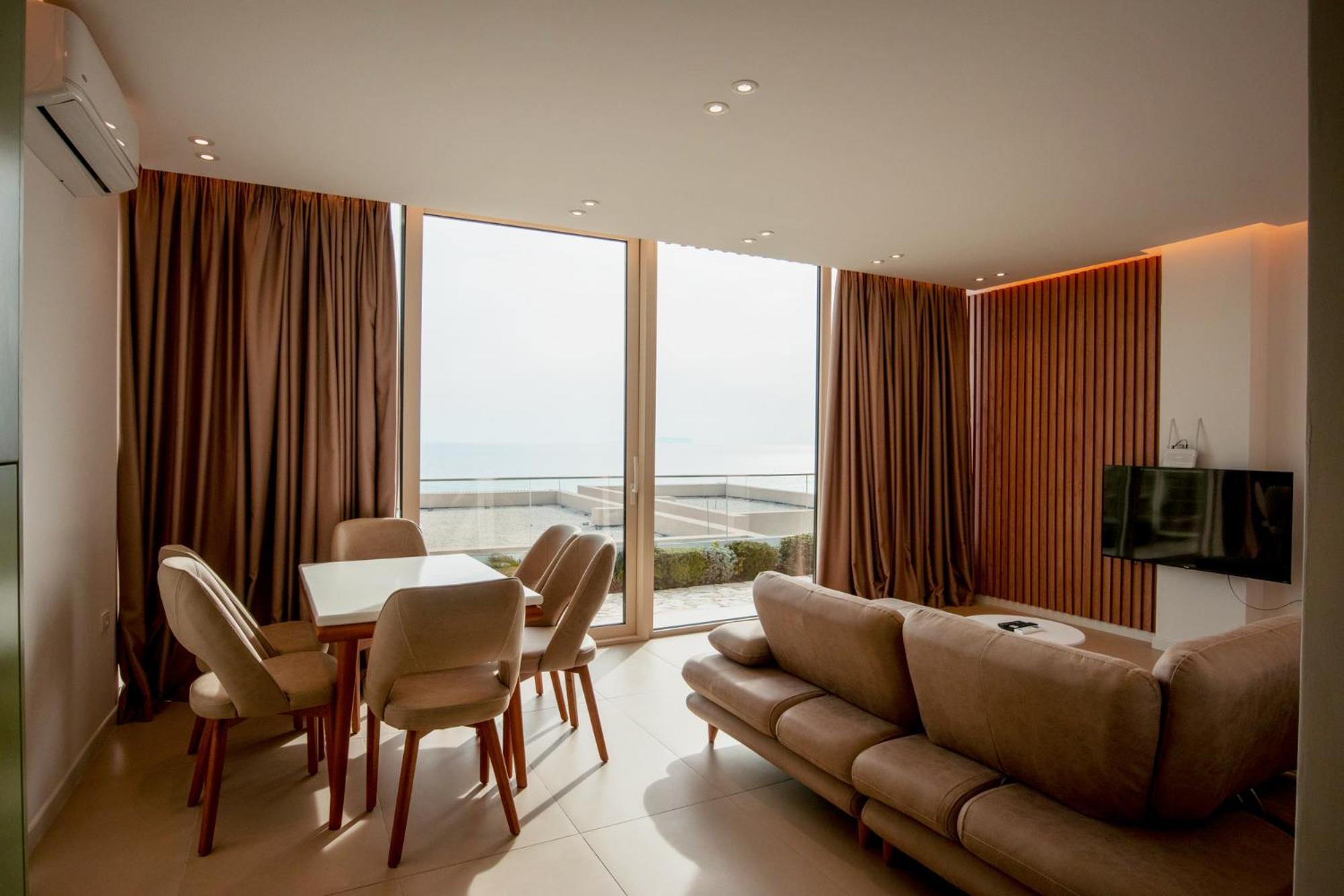 Green Coast Hotel Paljasa Luaran gambar